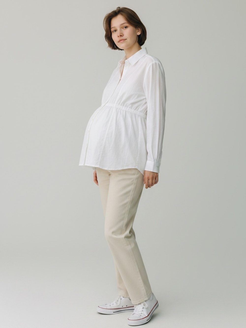 Maternity Three Seasons Maternity M White Long Sleeve Collar Button Up Blouse